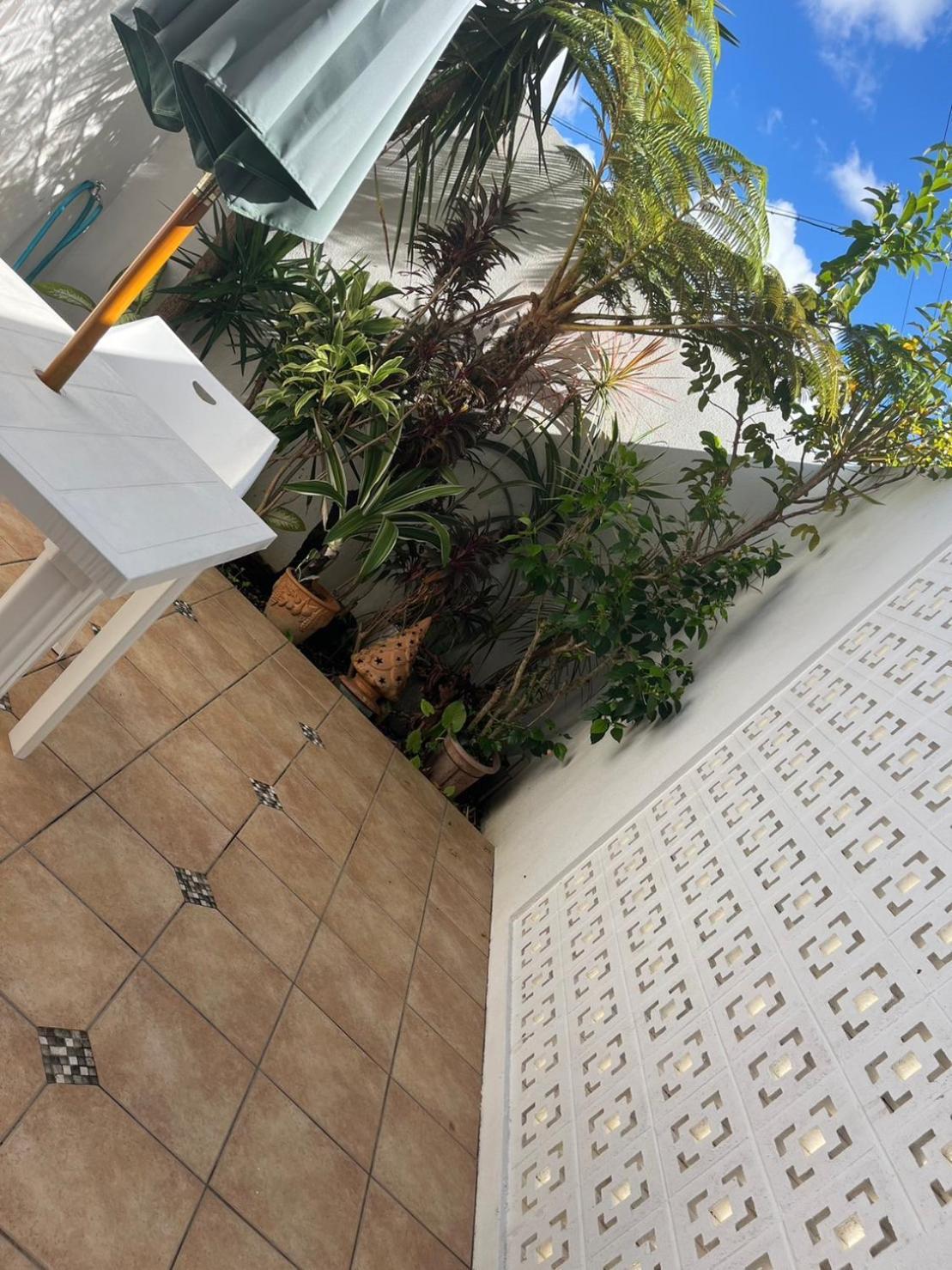 Green House Urasoe Екстер'єр фото